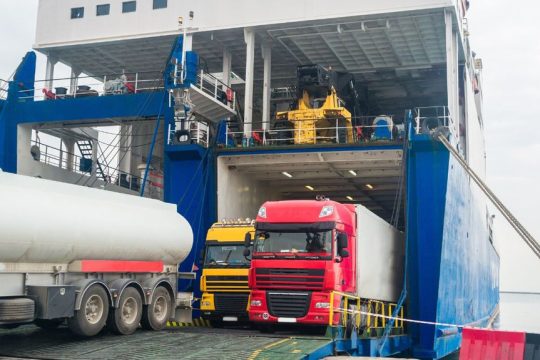 roro - container shipping